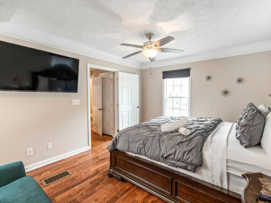 Gorgeous East Village Home Near Downtown Sleeps 12 5 Bedrooms Coffee Bbq Ac Parking Атланта Экстерьер фото